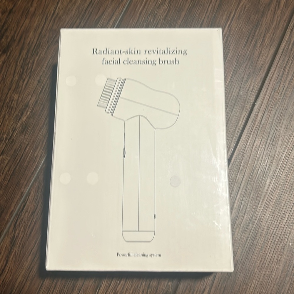 Face cleansing brush